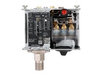 Danfoss KP35 060-113366 pressure switch.